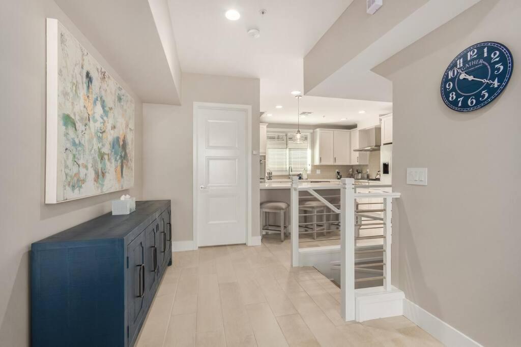 Miller Square 1009 Apartment