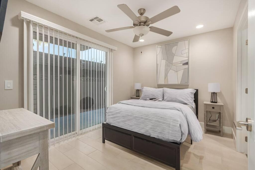 Miller Square 1009 * Scottsdale