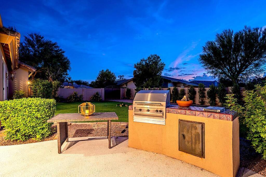 Stunning 5 Bed Luxury Oasis Heated Pool Hot Tub Scottsdale