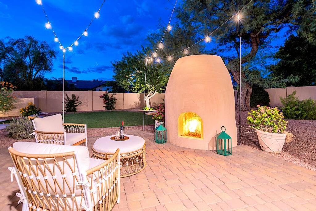 Stunning 5 Bed Luxury Oasis Heated Pool Hot Tub Apartment