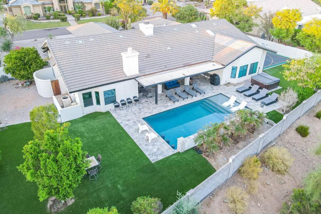 7 Bed Heated Pool And Golf * Scottsdale
