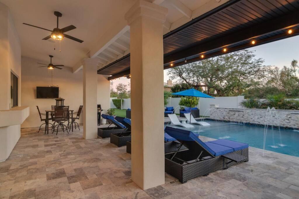 7 Bed Heated Pool And Golf Apartment