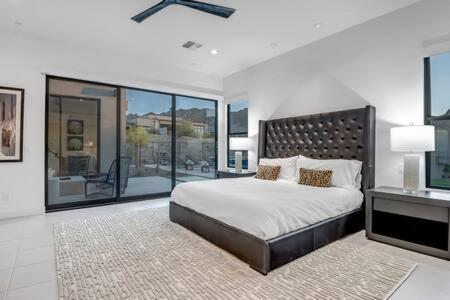 Sereno Canyon Holiday home