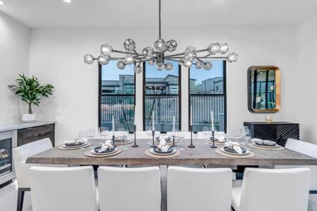 Sereno Canyon Holiday home *