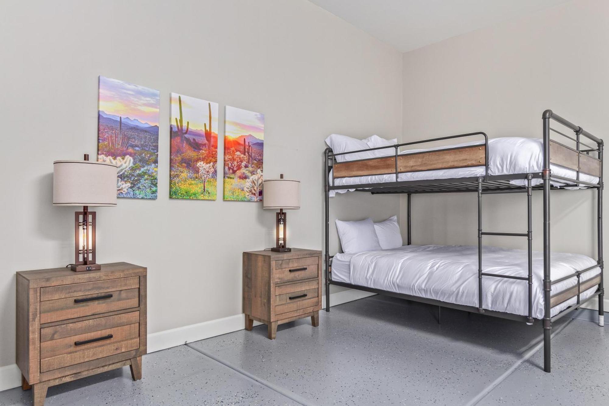 Camelback Dwelling-private Pool/spa-in Old Town *