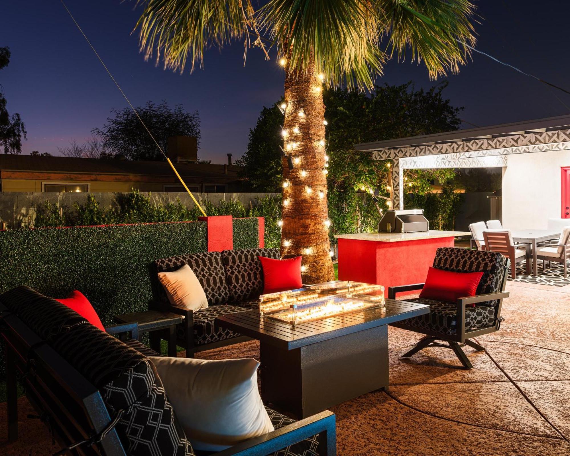 Modern Roose-private Pool-in Old Town Holiday home *