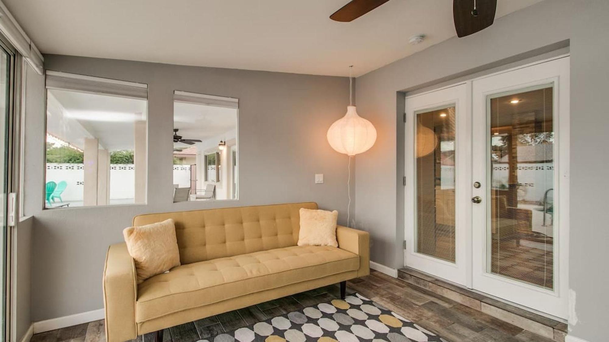 Modern Chic Old Town Wpool & Gym Holiday home Scottsdale