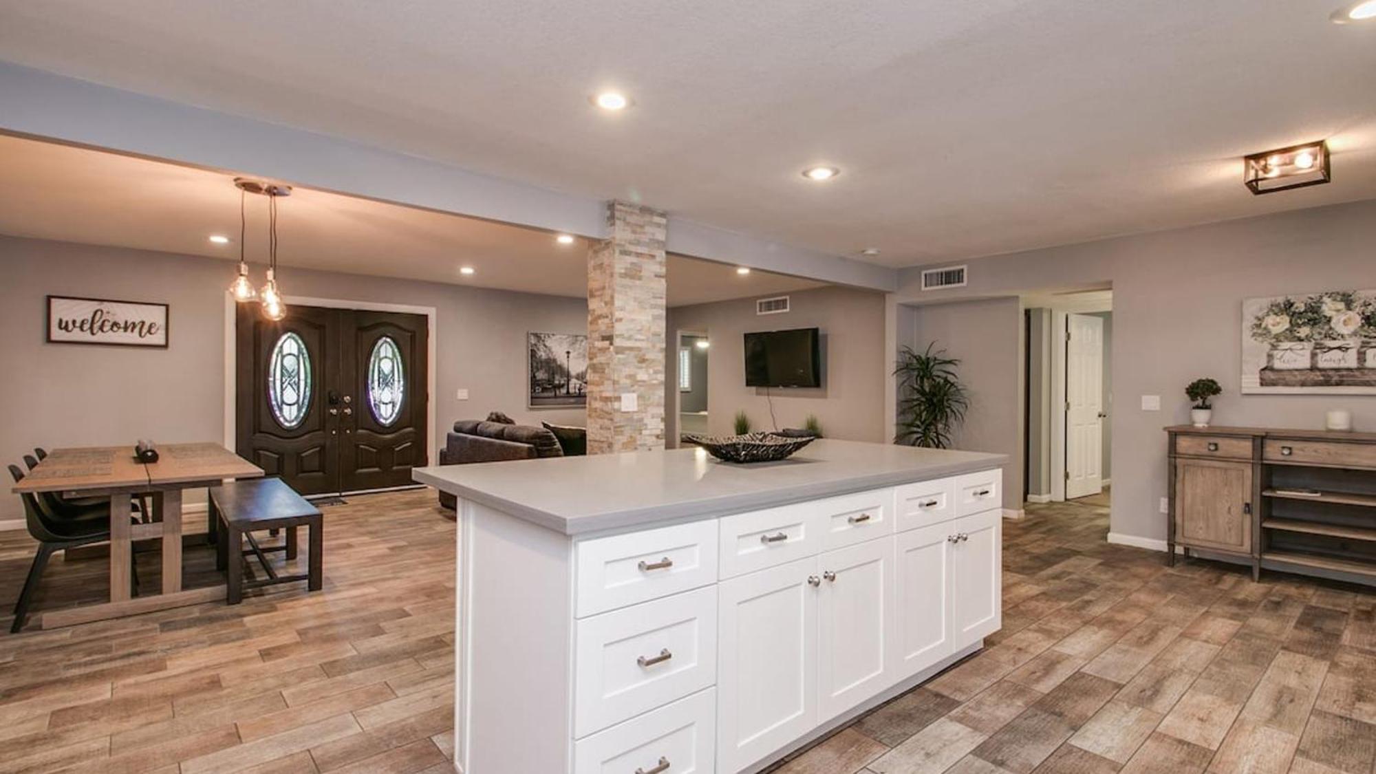 Modern Chic Old Town Wpool & Gym Scottsdale