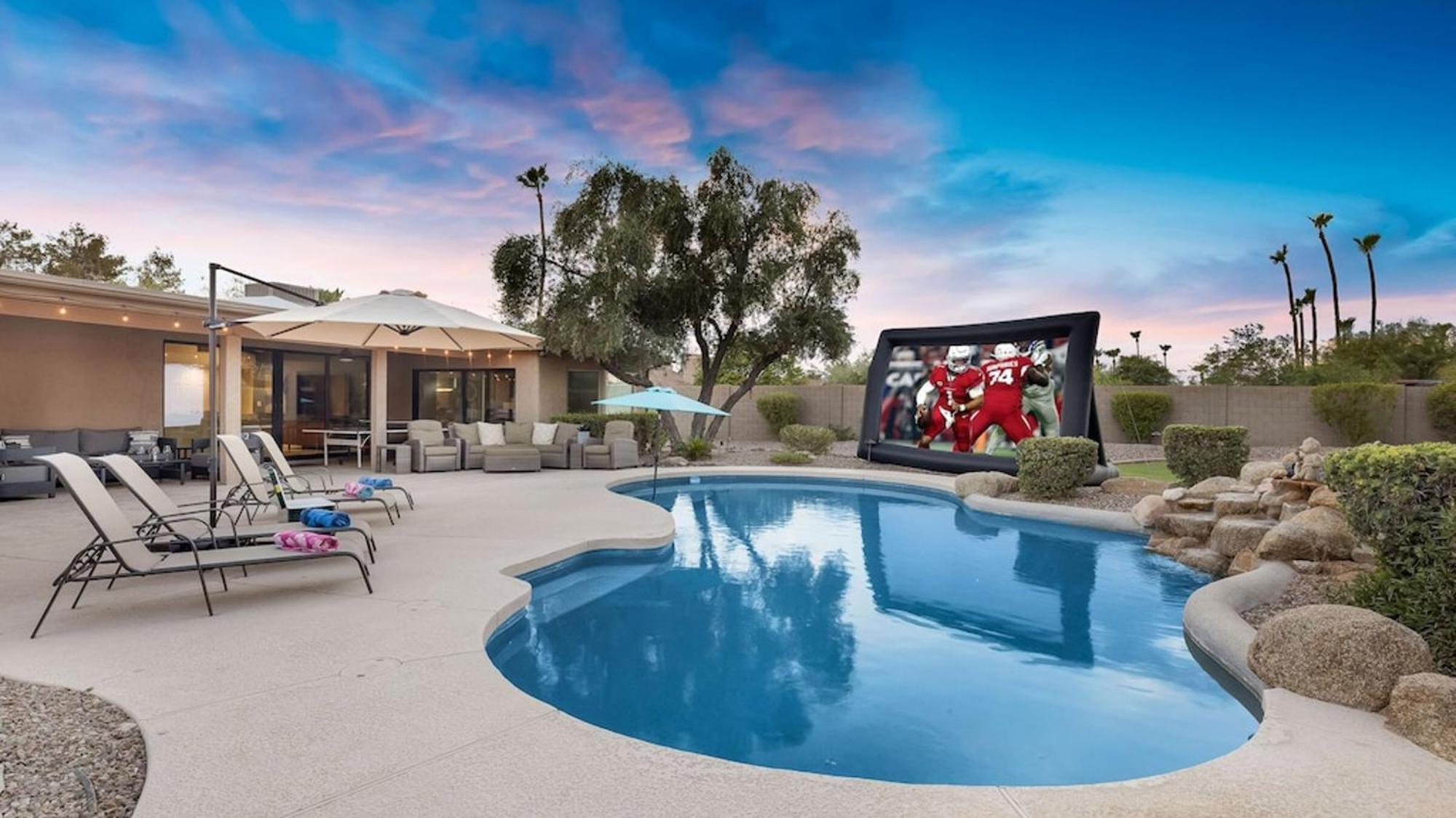 Stunning Vacation Dream Wbackyard Paradise Holiday home *