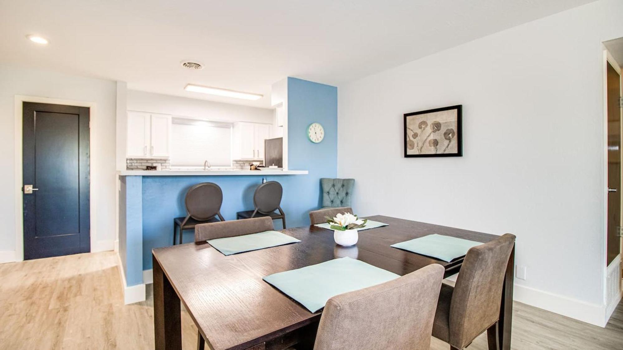 Contemporary In Hub Of Old Town * Scottsdale