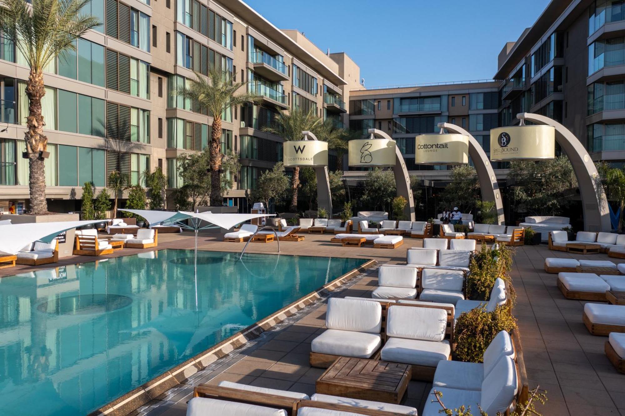 Hotel W 4*