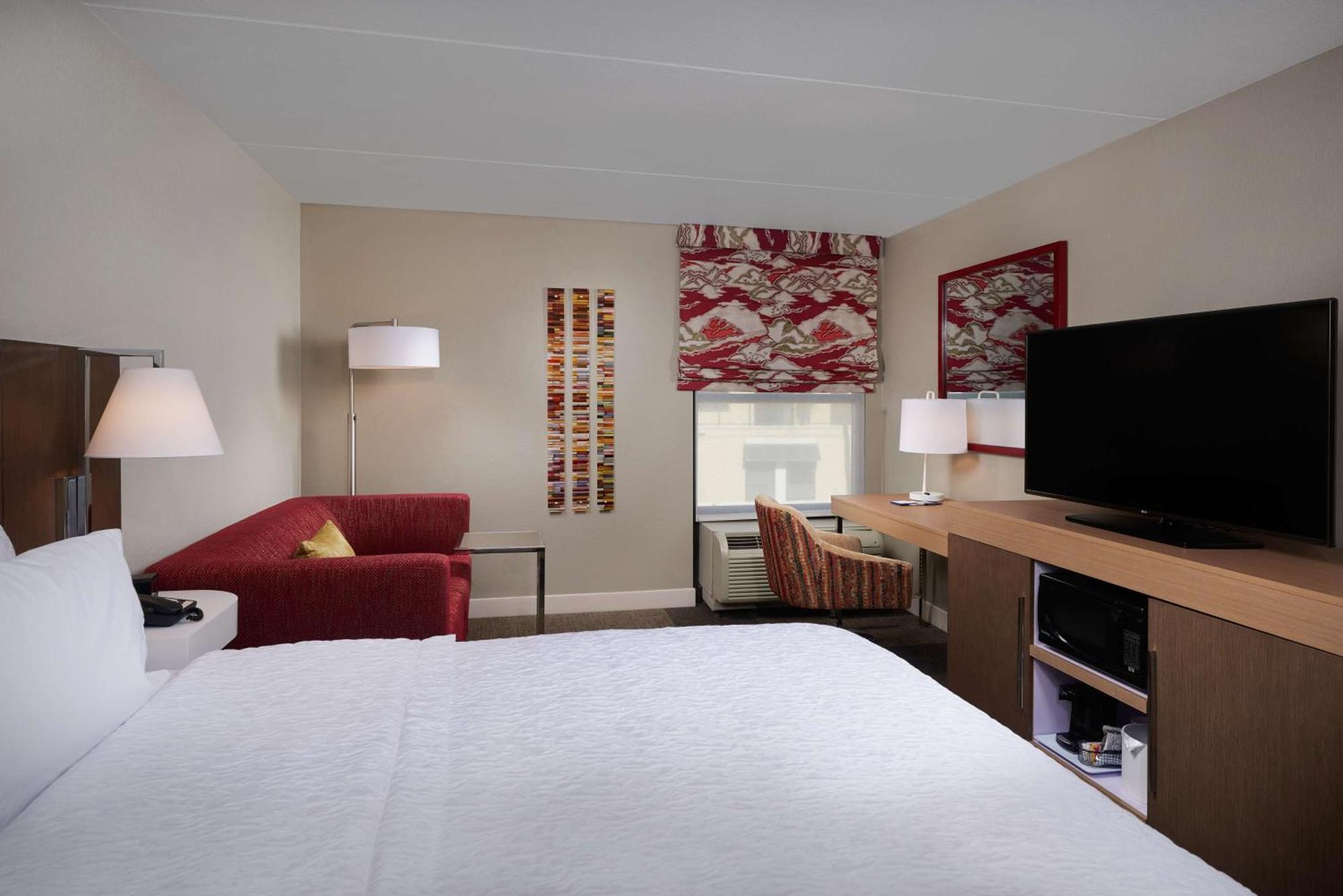 Hotel Hampton & On Shea Blvd 3*