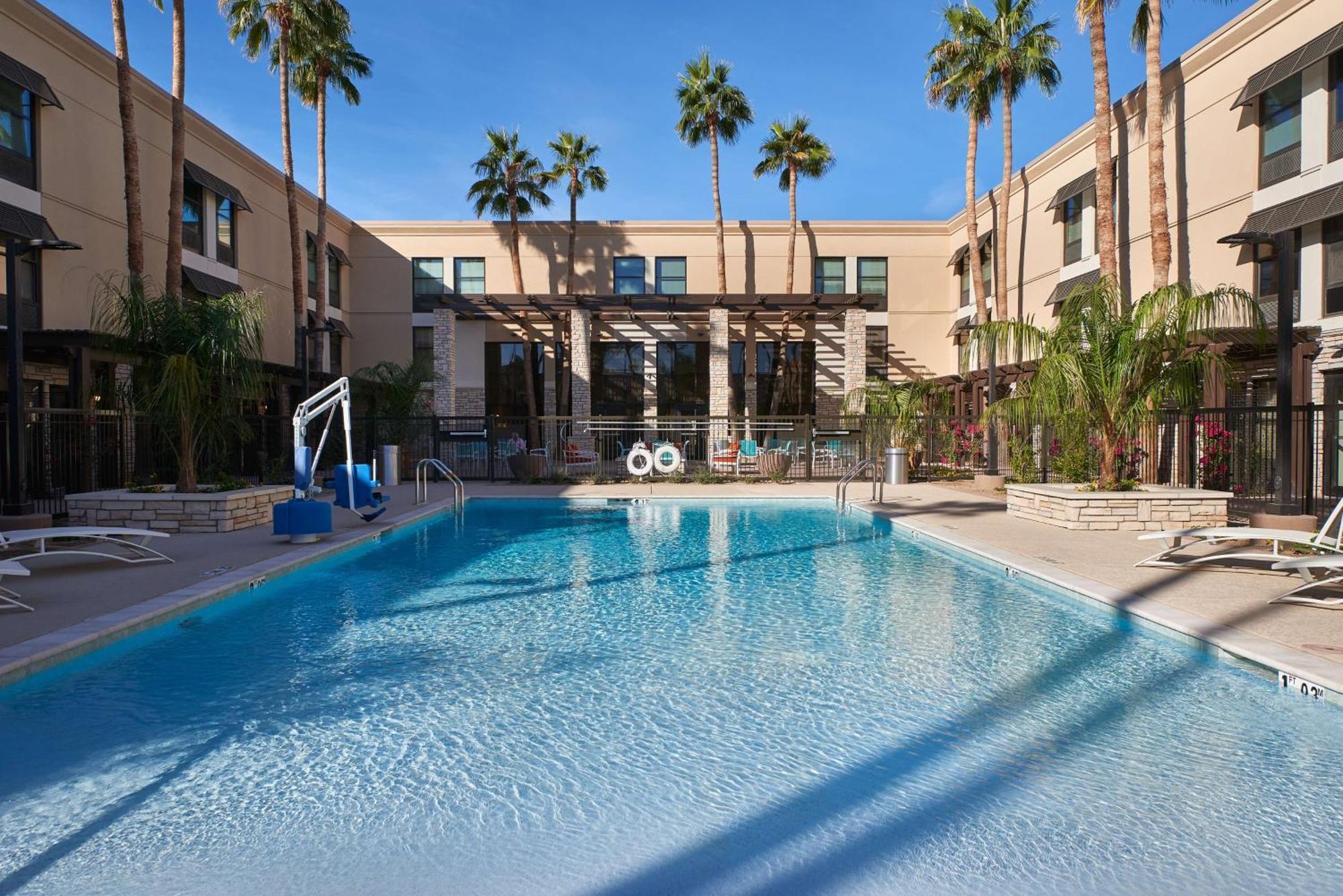Hotel Hampton & On Shea Blvd Scottsdale