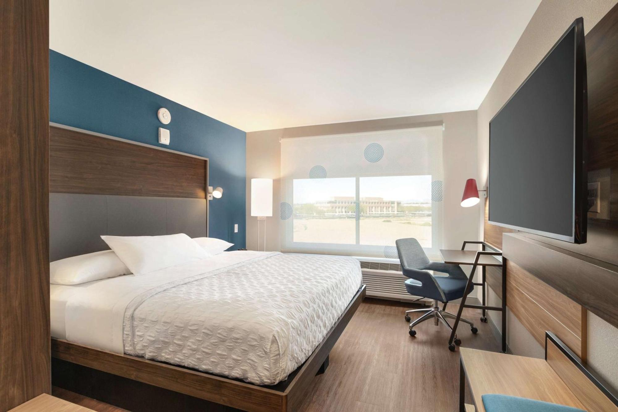 Tru By Hilton Salt River Hotel Scottsdale