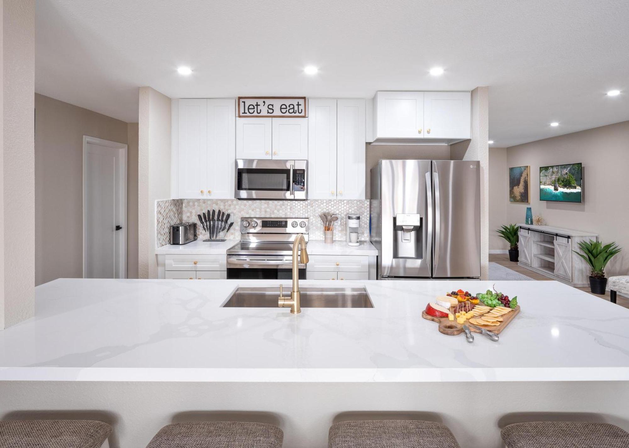 Blue Tides Getaway - Private Pool & Fire Pit Holiday home Scottsdale