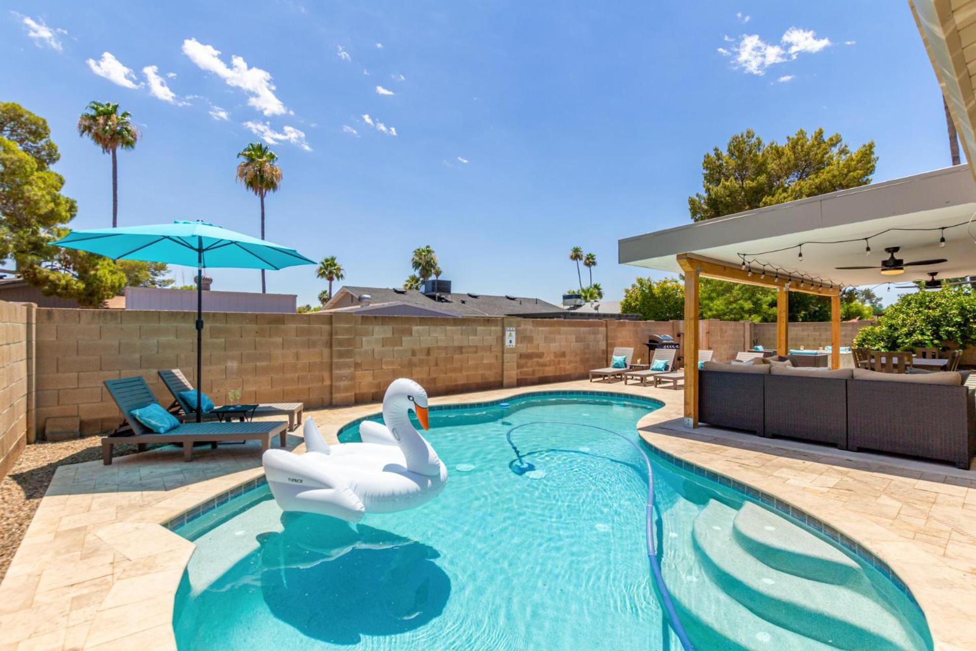 Blue Tides Getaway - Private Pool & Fire Pit