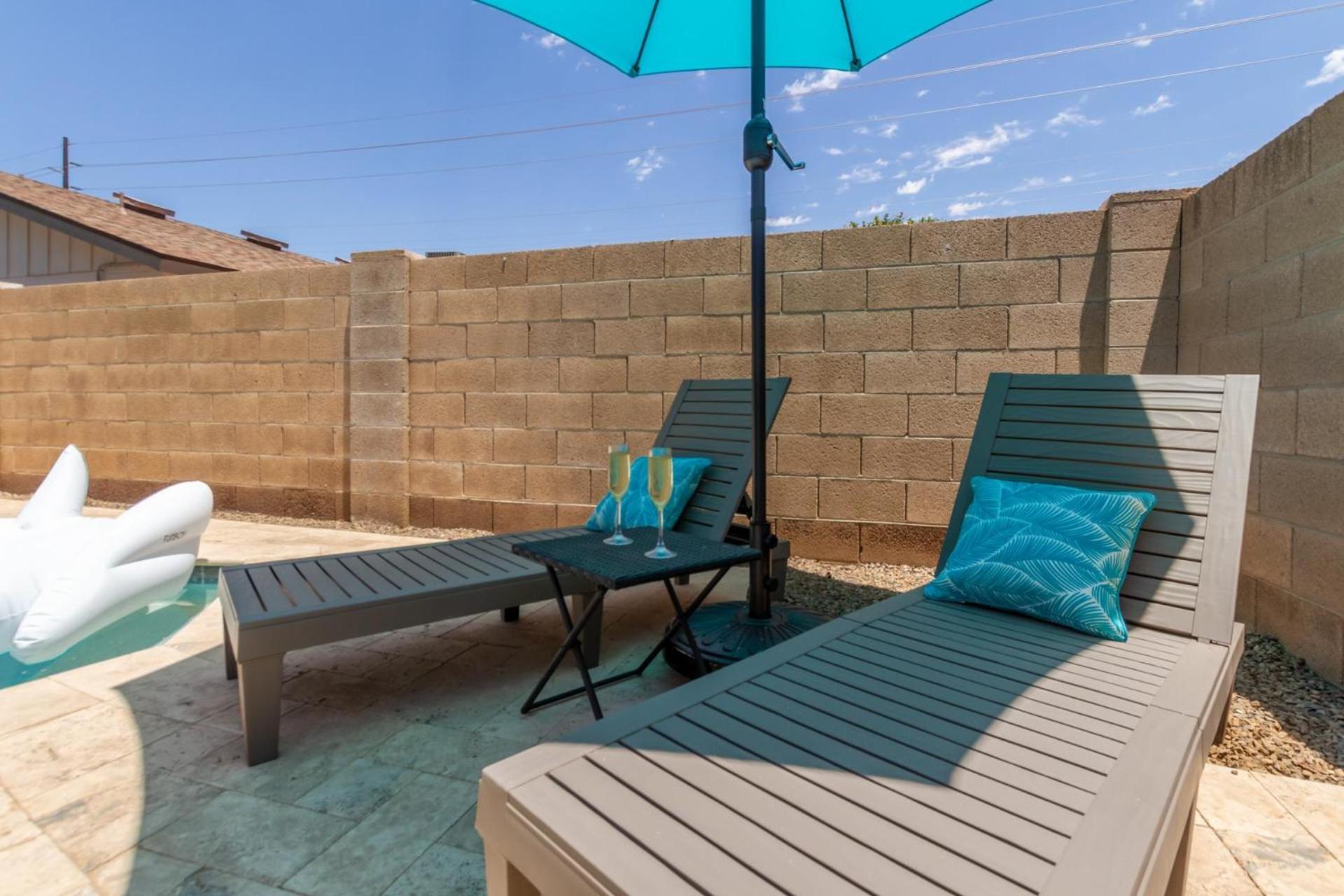 Blue Tides Getaway - Private Pool & Fire Pit * Scottsdale