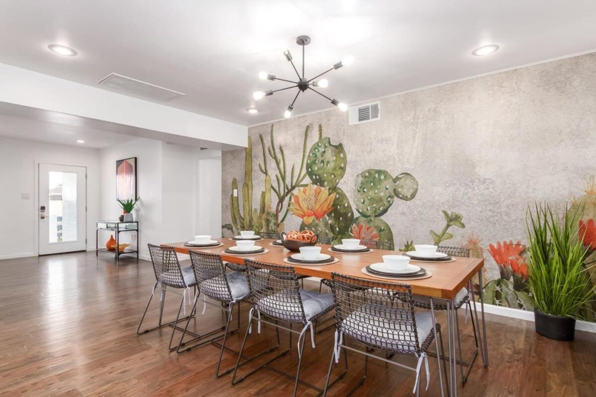 Old Town Family Retreat-free Heated Pool-spa-putt Grn-gym Scottsdale