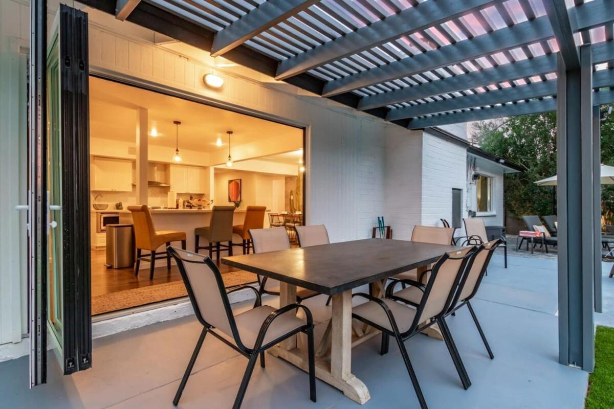 Old Town Family Retreat-free Heated Pool-spa-putt Grn-gym Holiday home Scottsdale