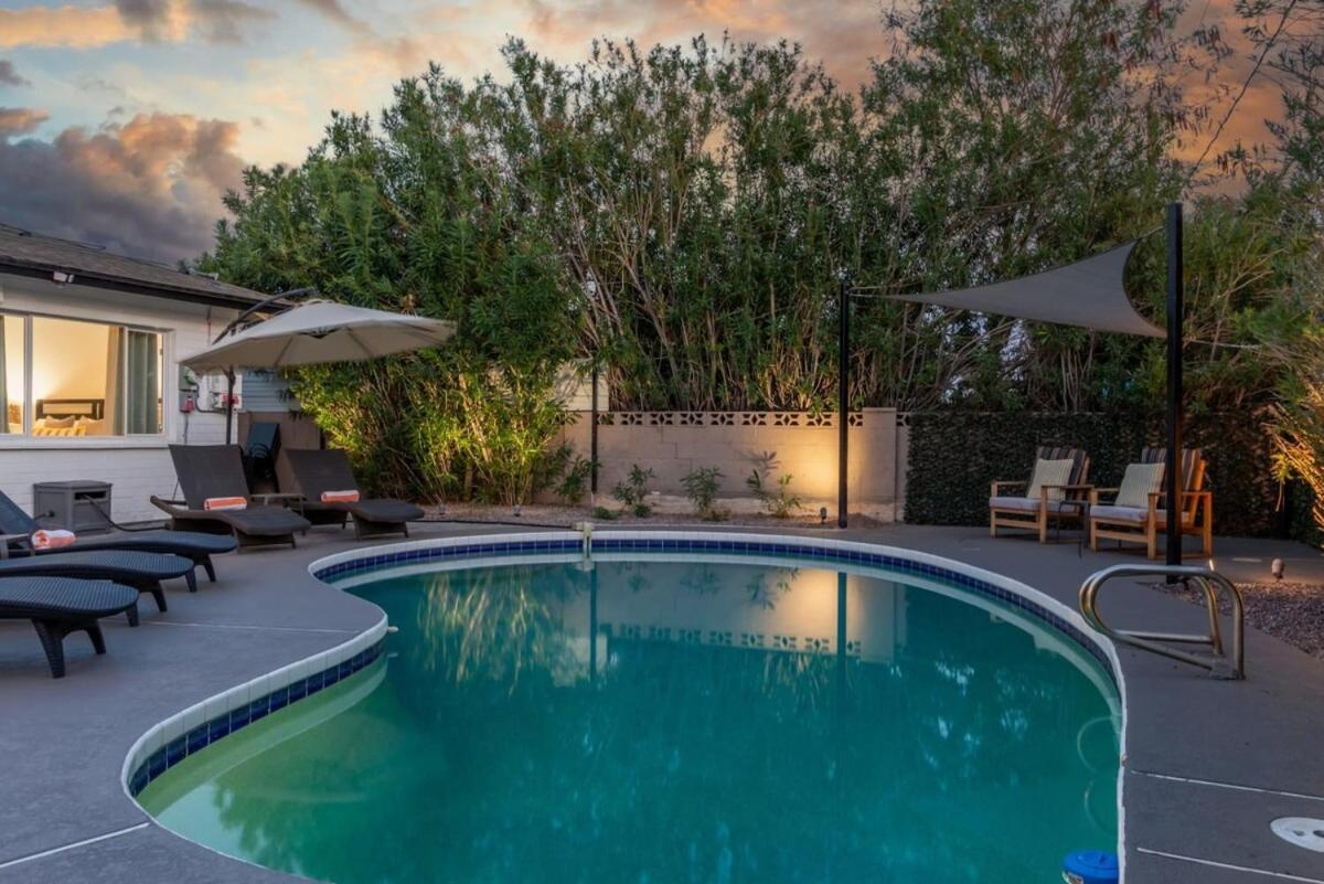 Old Town Family Retreat-free Heated Pool-spa-putt Grn-gym Holiday home *
