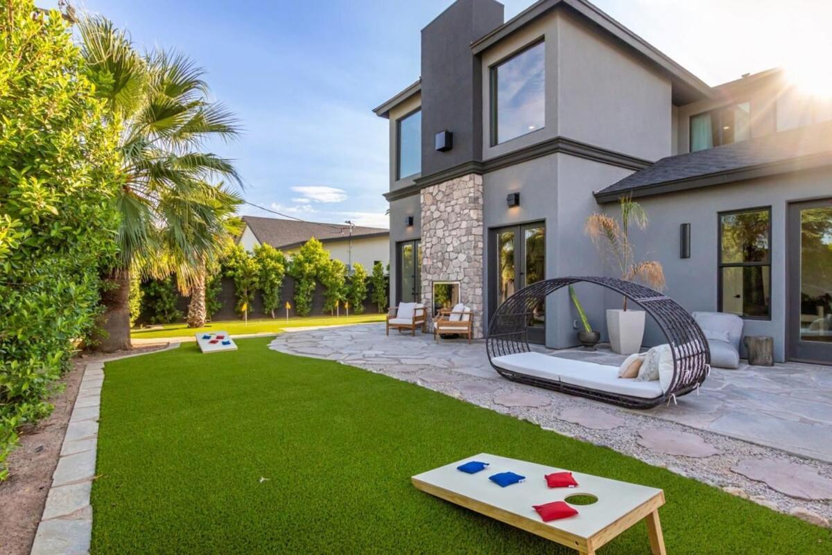 Holiday home Stonewood Villa-ultralux 6br-5 Showers-htd Pool