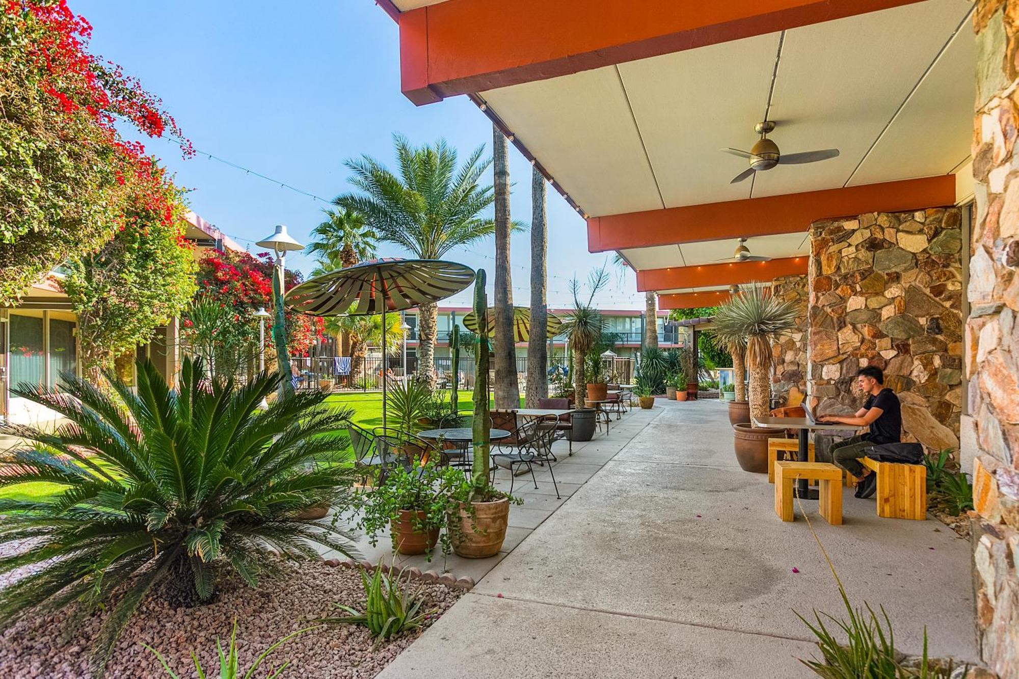 Hotel Papago By Reside, Trademark Collection By Wyndham 4*