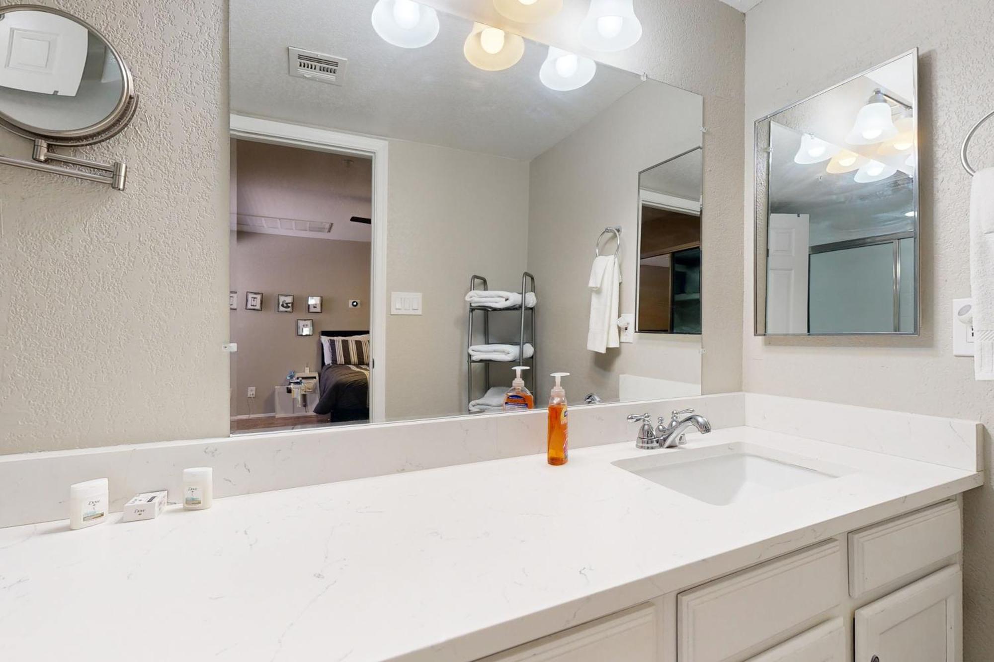 Apartment Modern South Scottsdale