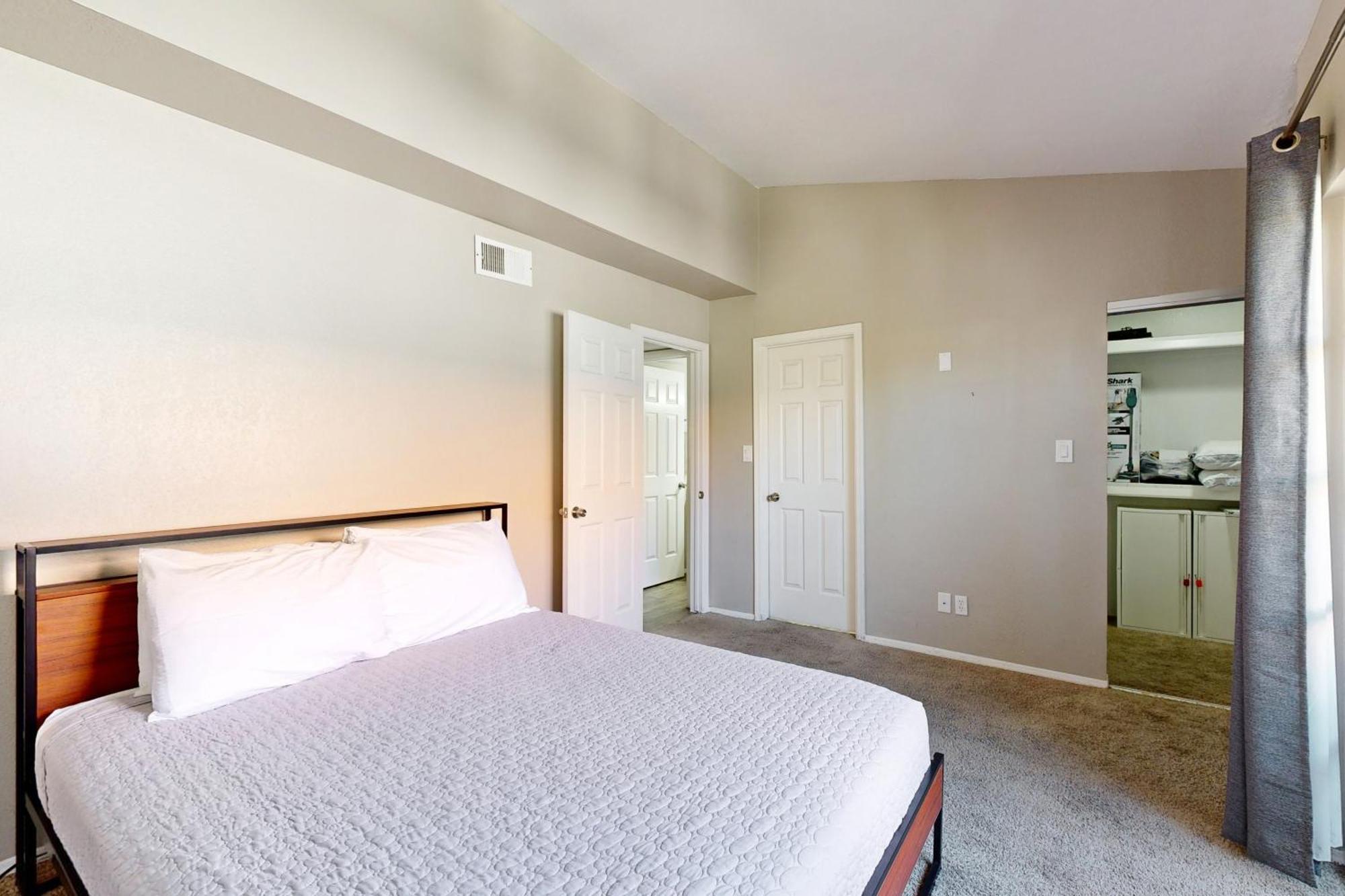 Modern South Apartment Scottsdale