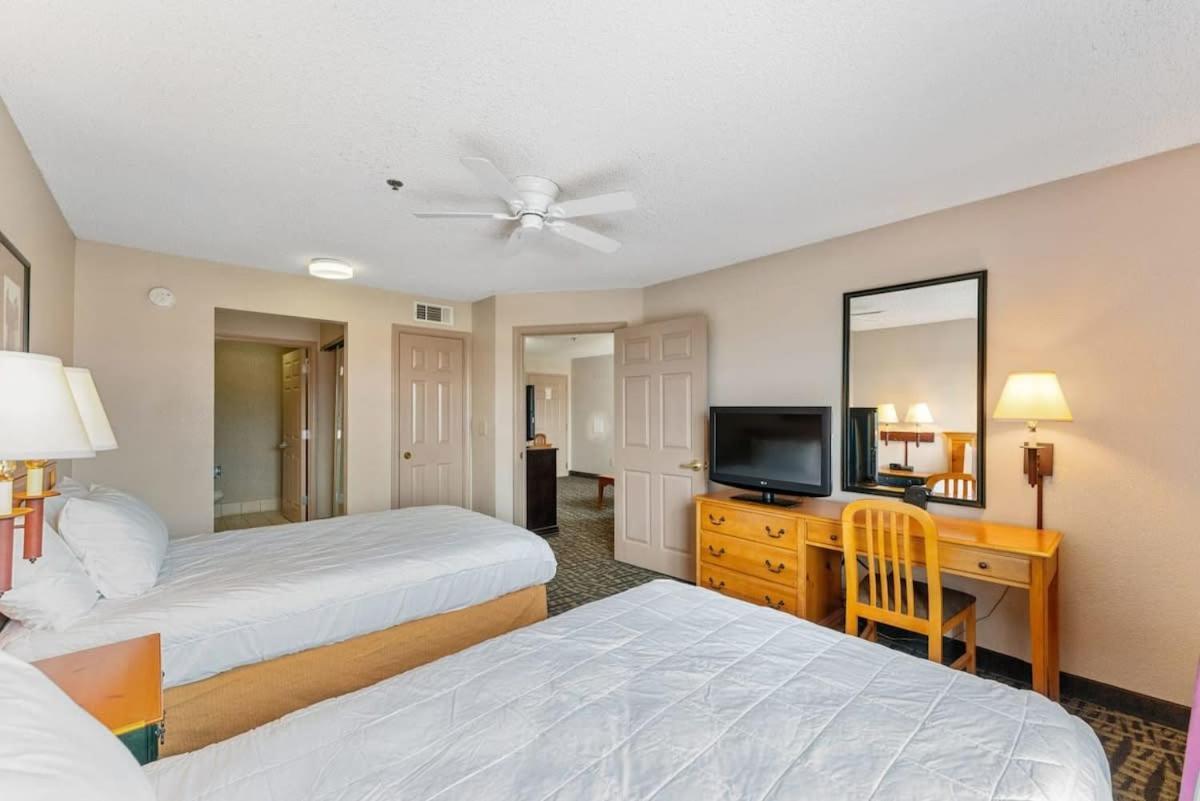 2 Bd 2 Ba Furnished 4 Full Beds Apartment