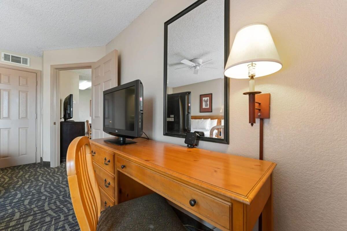2 Bd 2 Ba Furnished 4 Full Beds Apartment