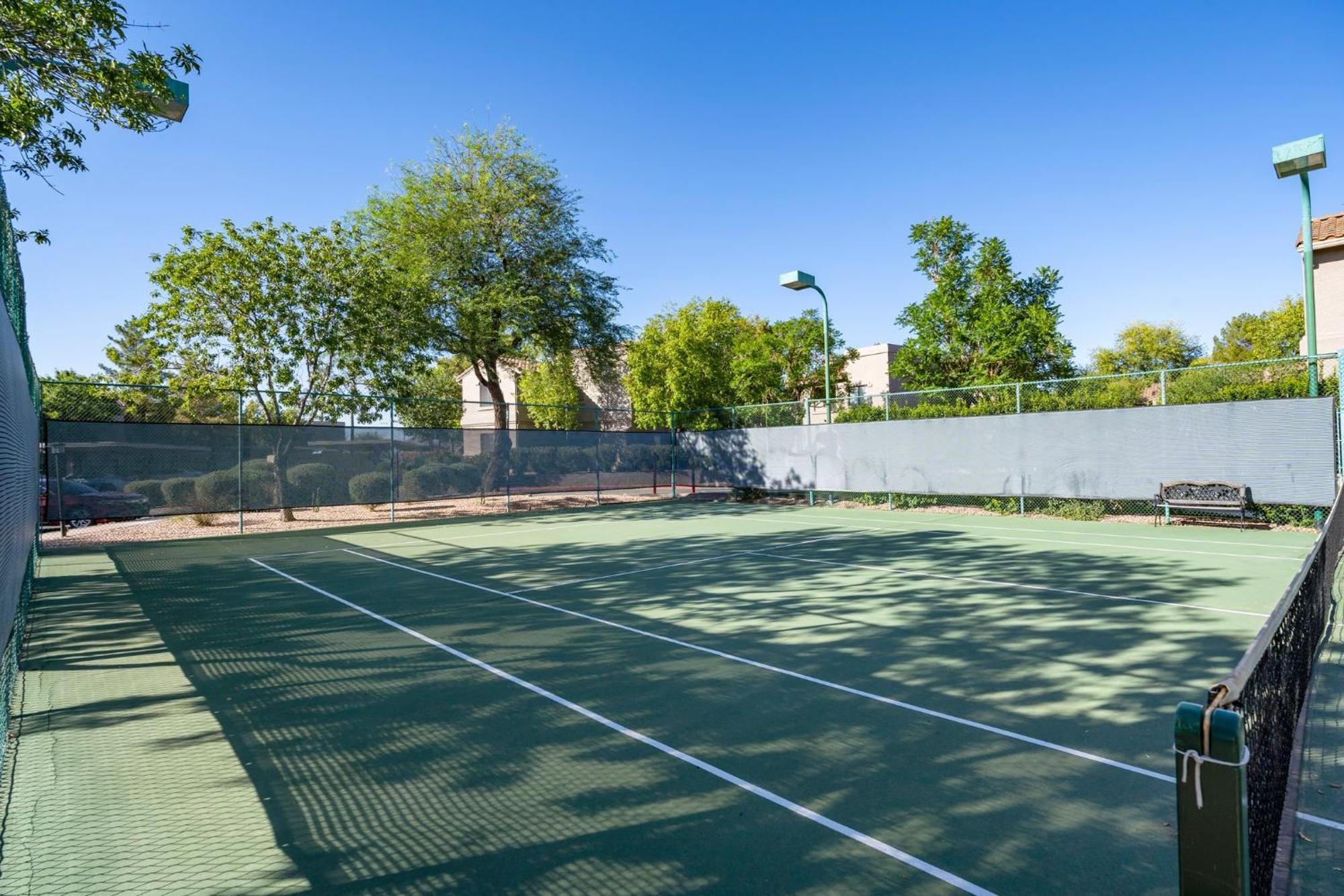 15 Miles To Westworld, Golf, Barrett Jackson Holiday home