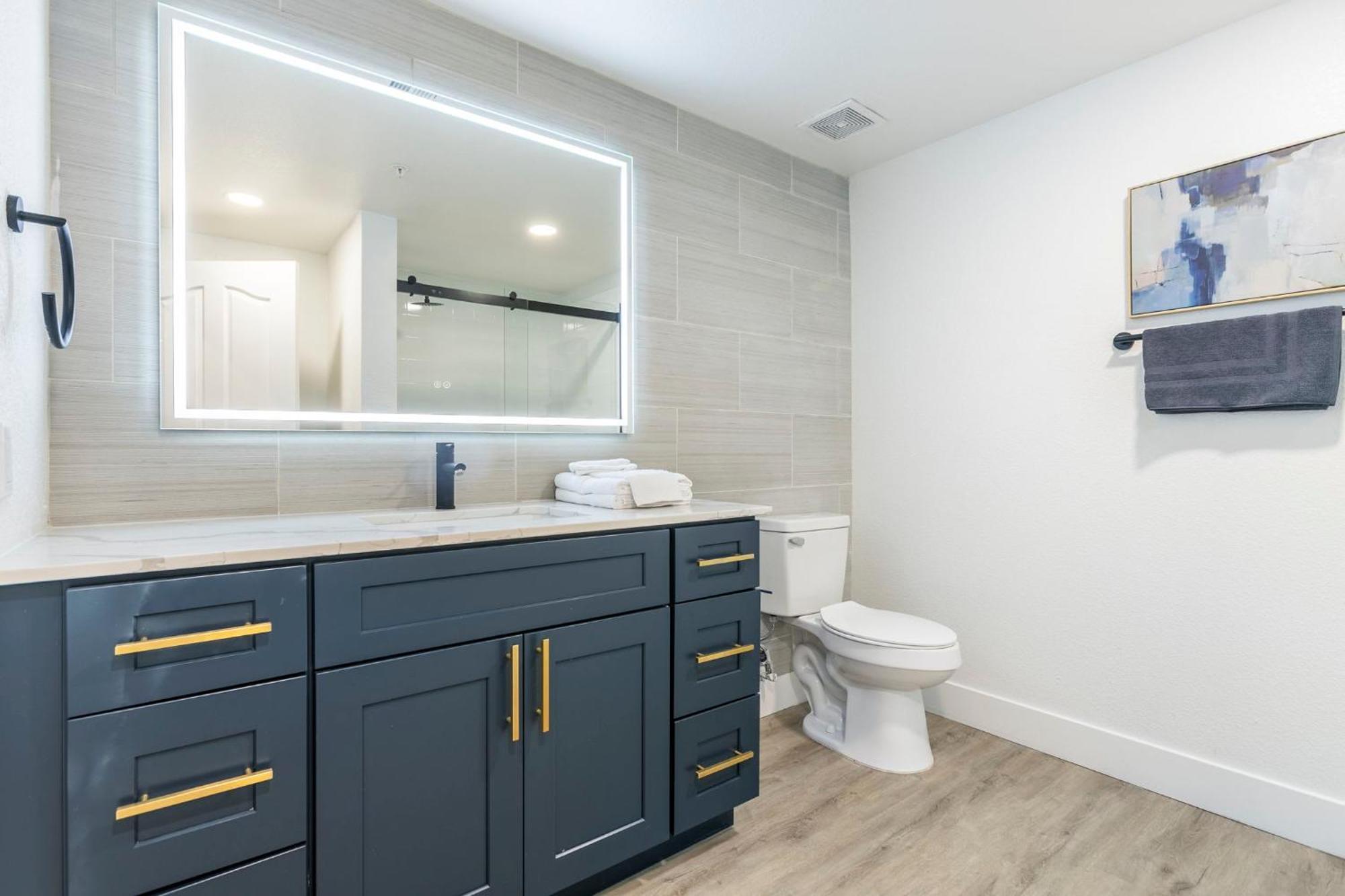 Apartment 2br Cozysuites At Kierland Commons With Pool #05 Scottsdale