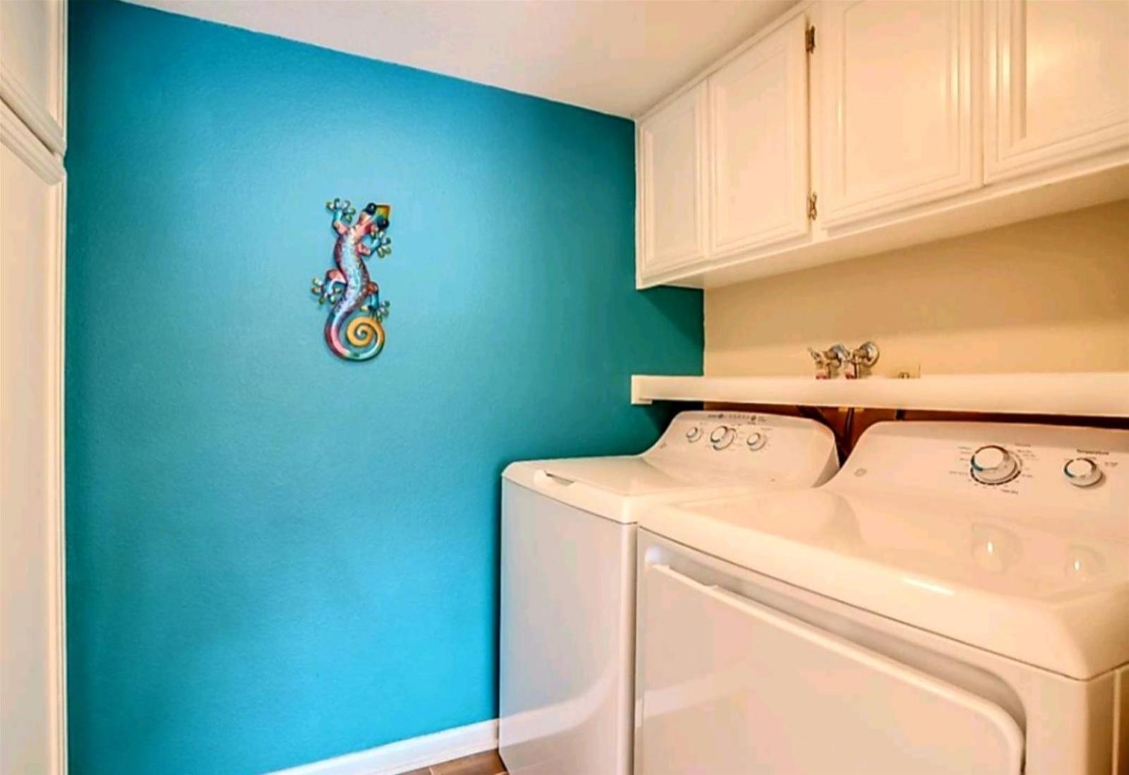 Tranquil Oasis Near Old Town, Hot Tub, Mountain Views Holiday home *