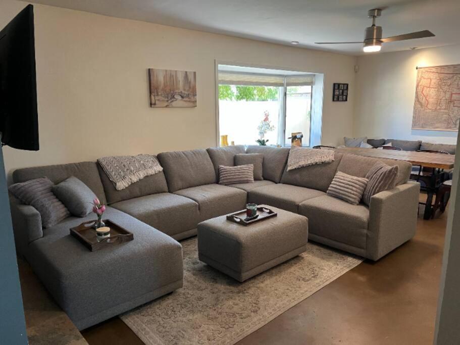 Heated Pool, King Beds, Bbq, Sleeps 10