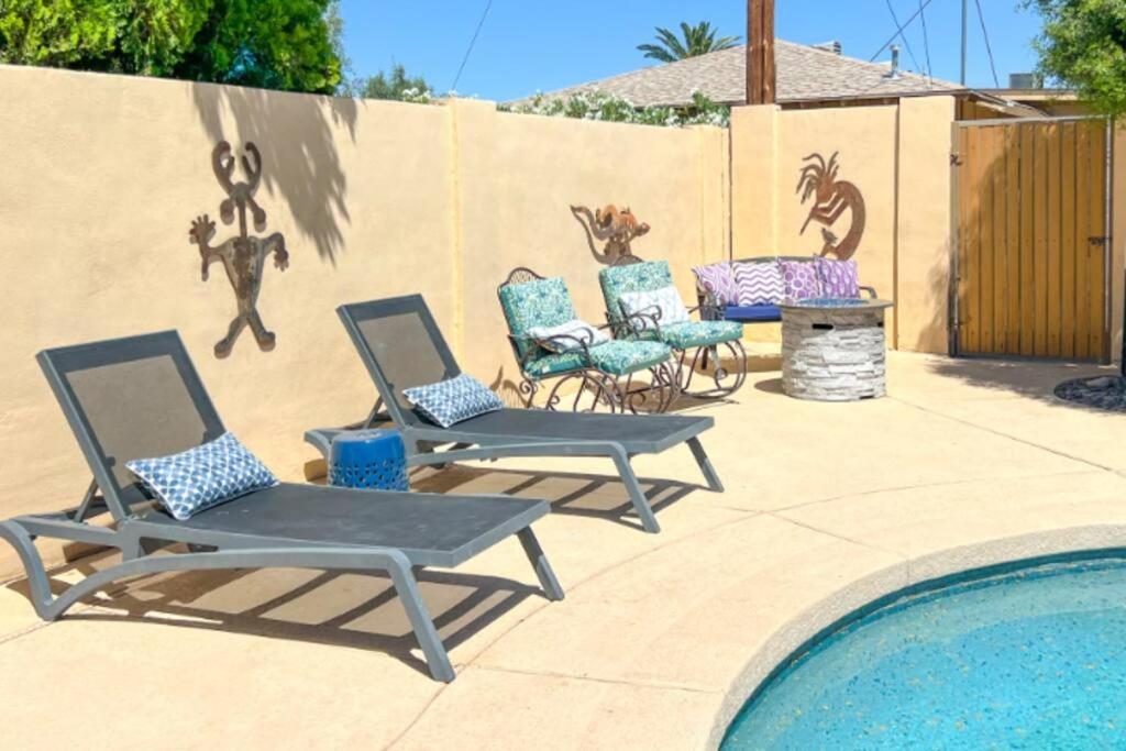 Heated Pool, King Beds, Bbq, Sleeps 10 *