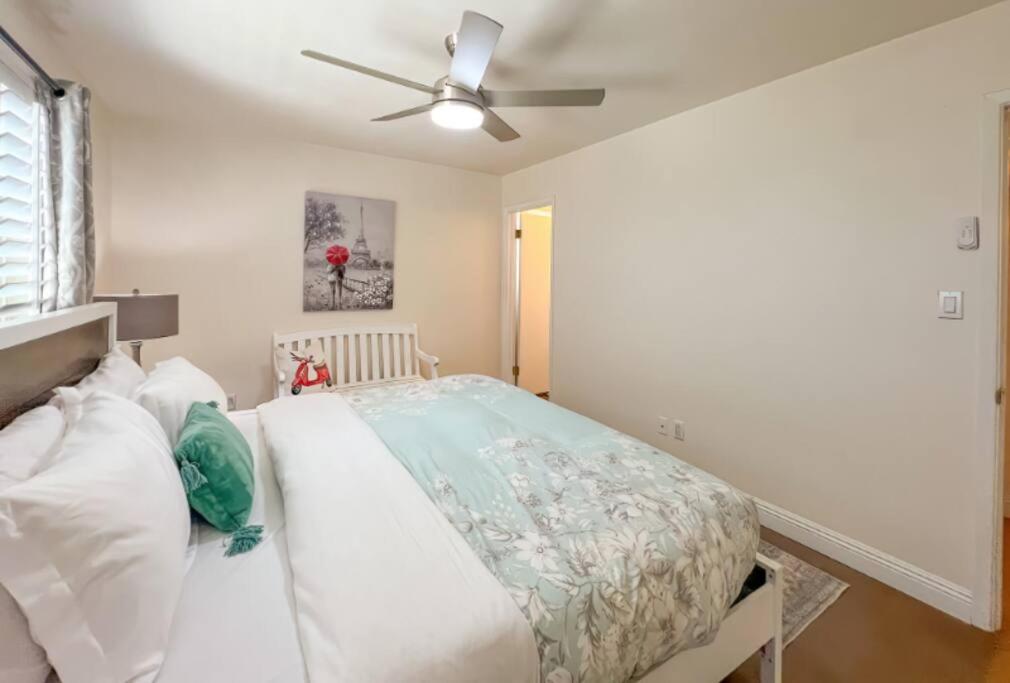 Heated Pool, King Beds, Bbq, Sleeps 10 *