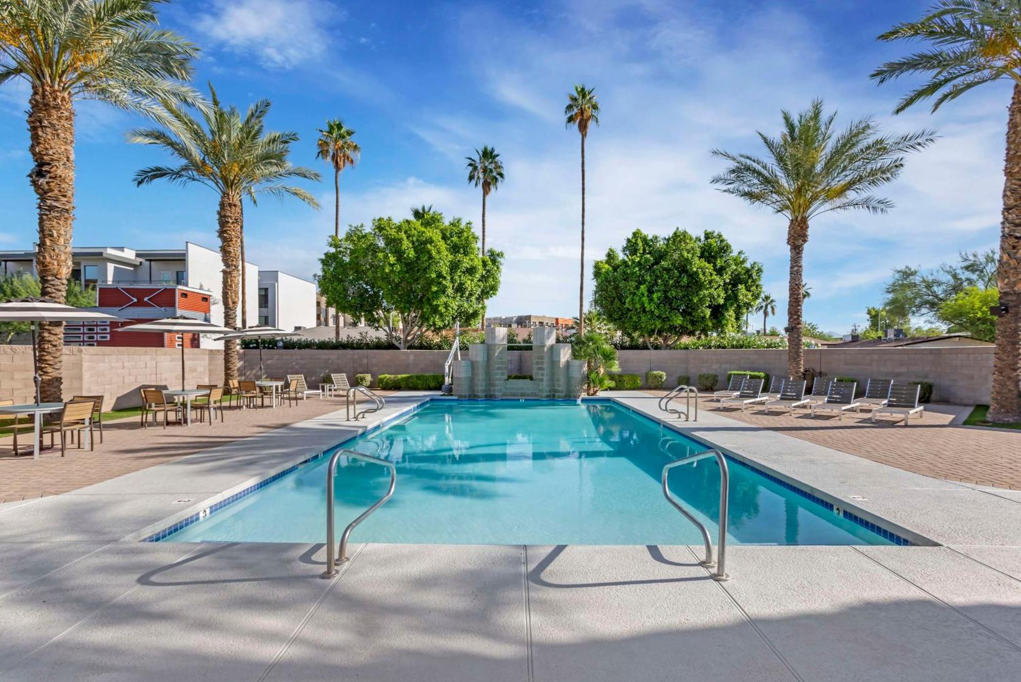 Western Sundial 3* Scottsdale