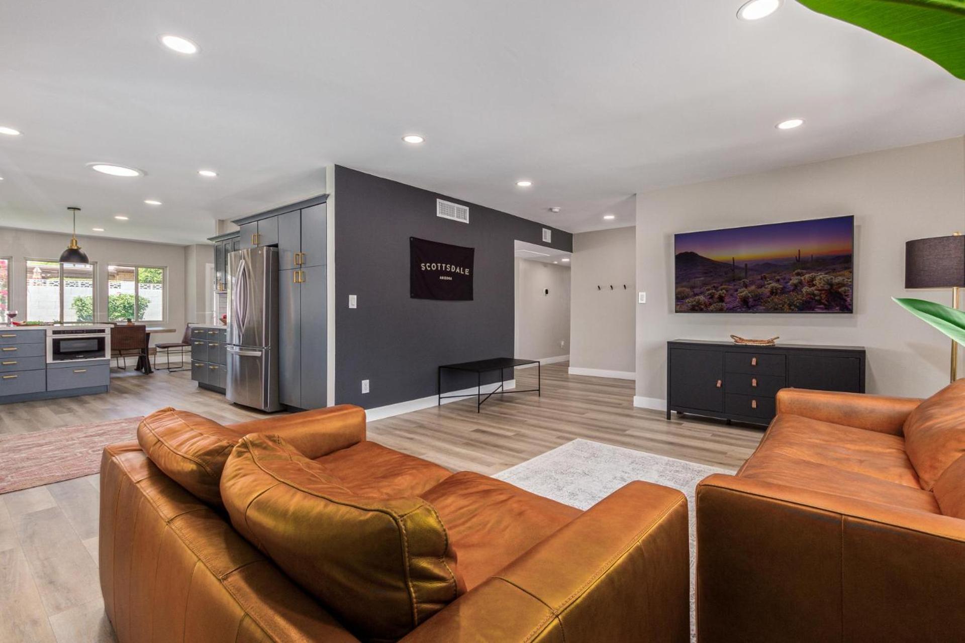 Desert Rose-hot Tub-pool Heat Avail-fire Pit-golf!