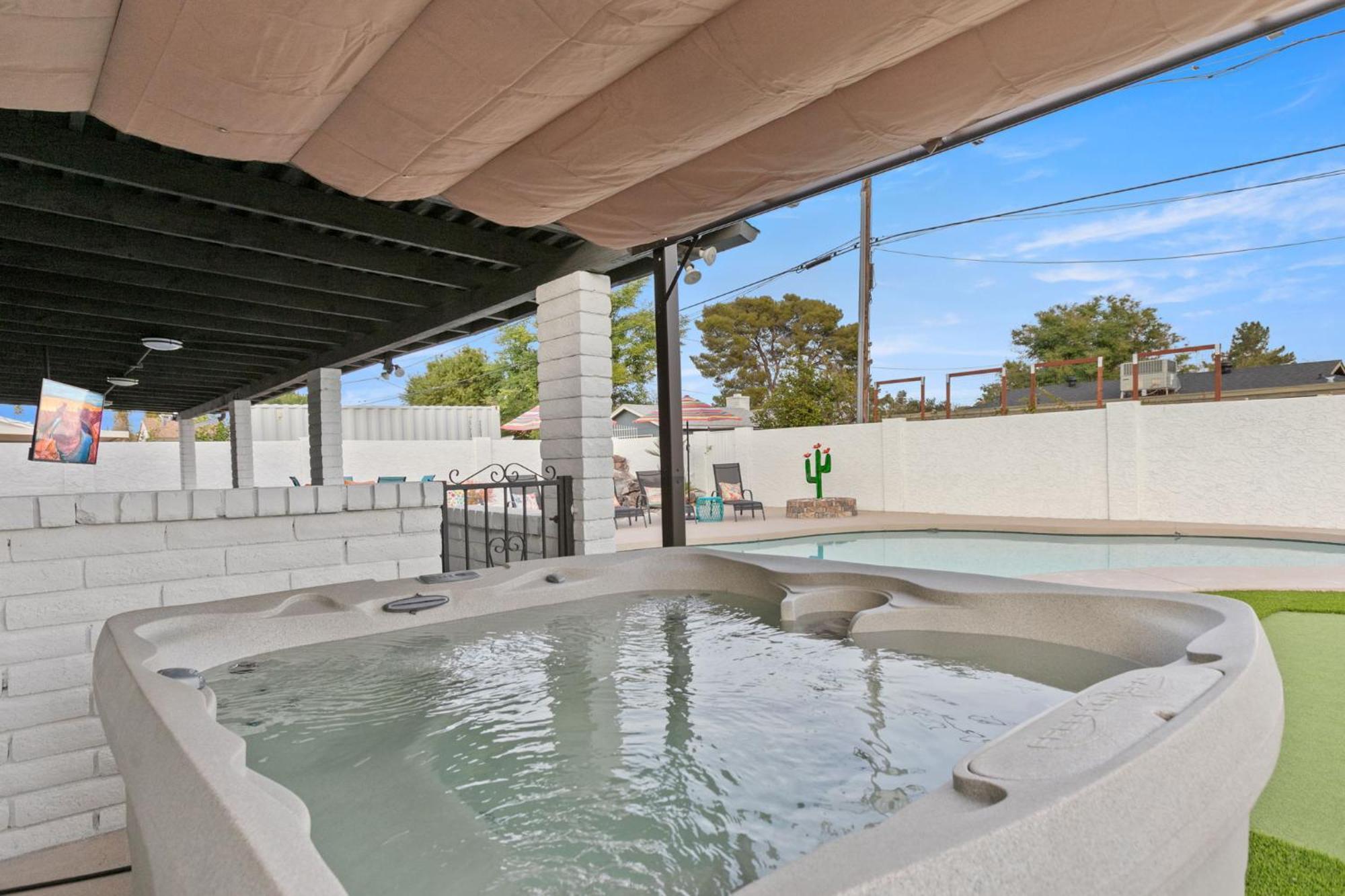 Old Town Oasis Wheated Pool, Hot Tub, & Fire Pit Scottsdale