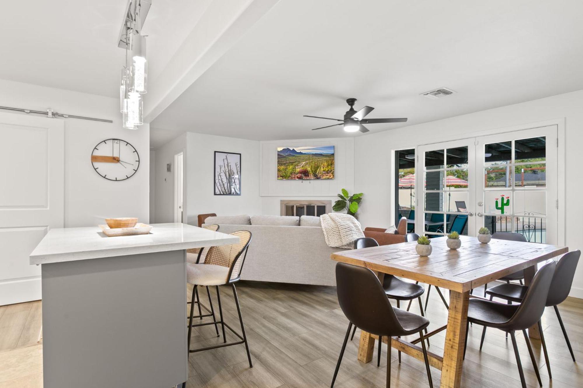 Old Town Oasis Wheated Pool, Hot Tub, & Fire Pit * Scottsdale