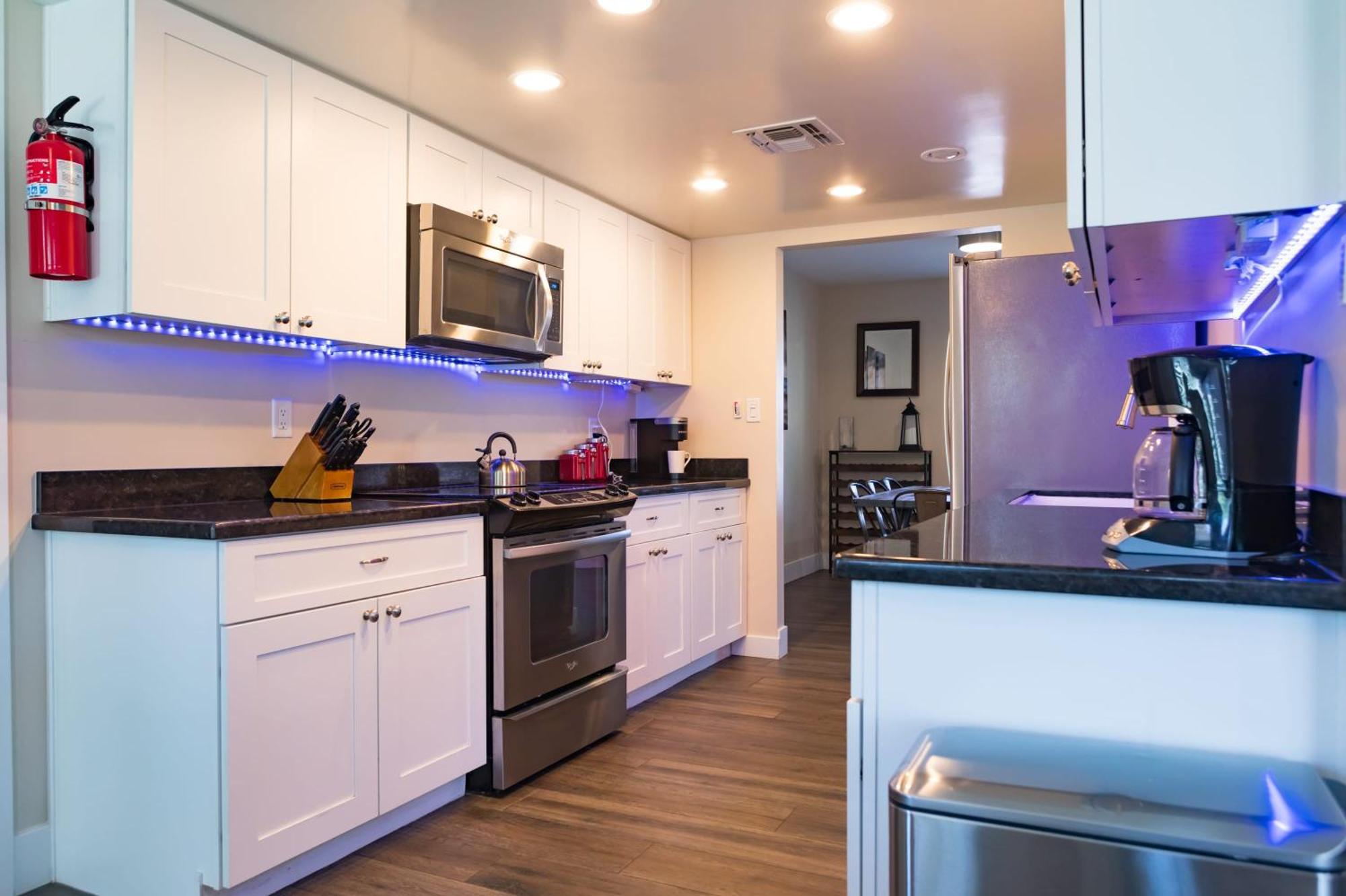 Charming House Near Kierland Pool Heater Hot Tub Holiday home Scottsdale