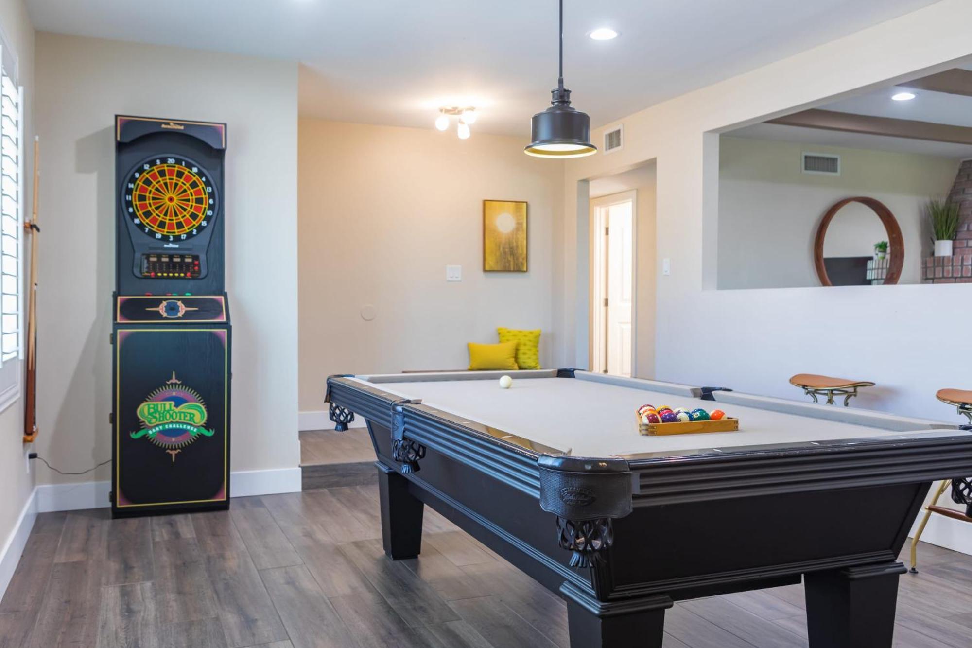 Charming House Near Kierland Pool Heater Hot Tub Holiday home