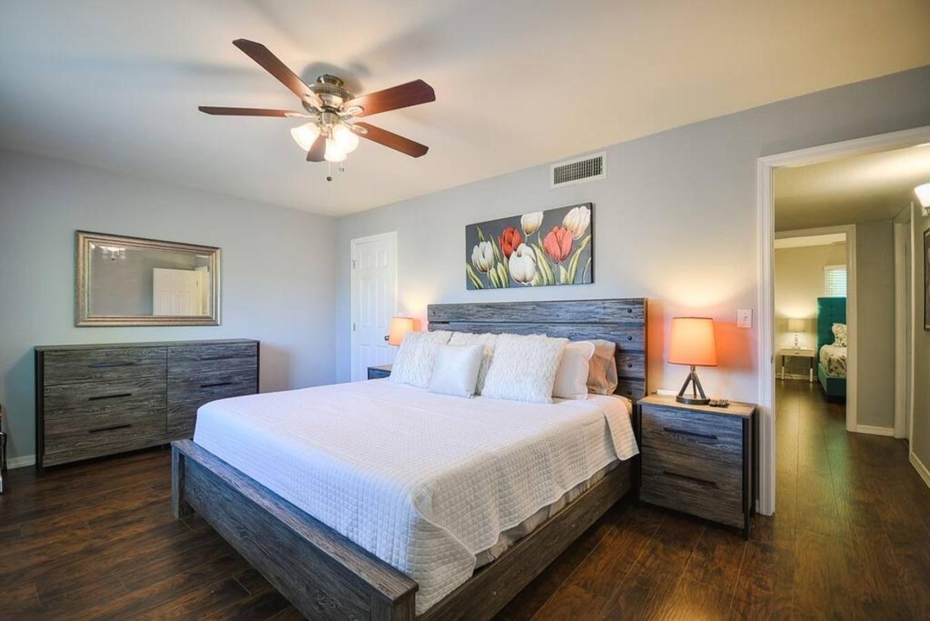 Scottsdaleking Ii -walk To Old Town 3 Bedroom Scottsdale