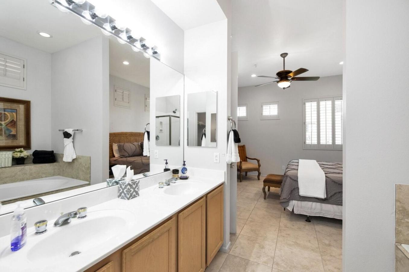 Pool-side, 1st Flr, Subd-trail, Walk 2 Dining Scottsdale