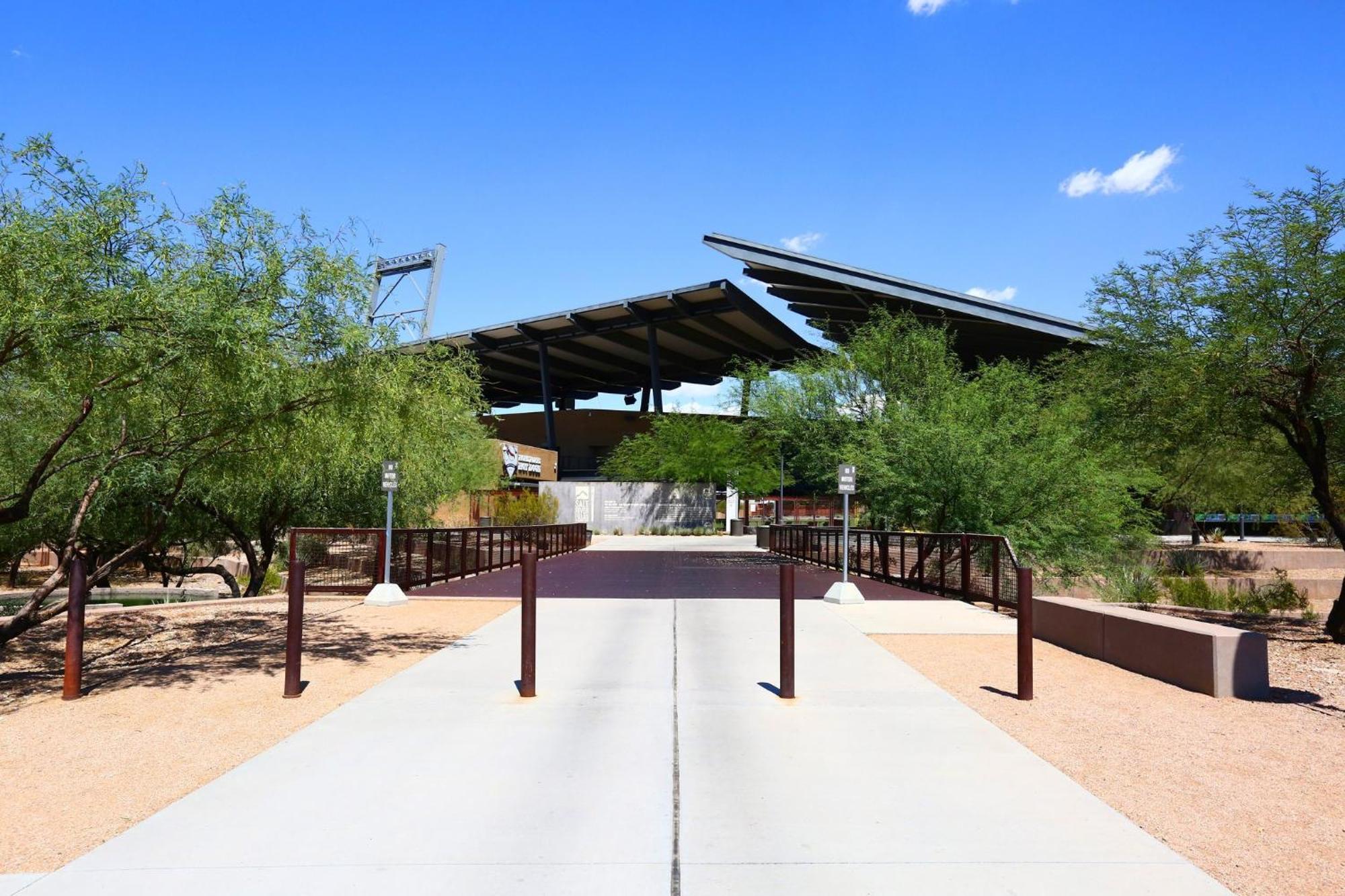 A Few Steps To Heated Pool, Tennis, Bike Trail *