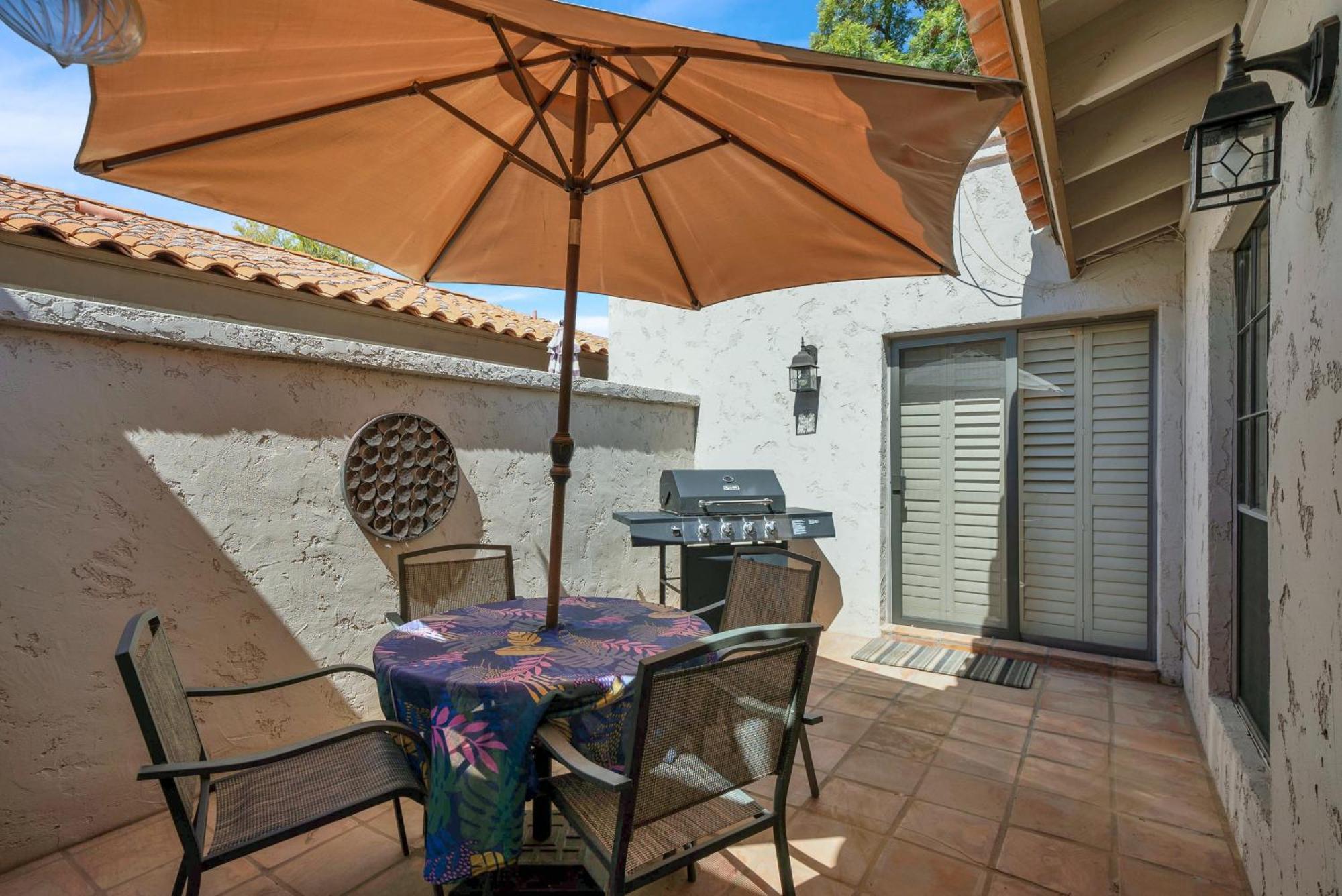 A Few Steps To Heated Pool, Tennis, Bike Trail * Scottsdale