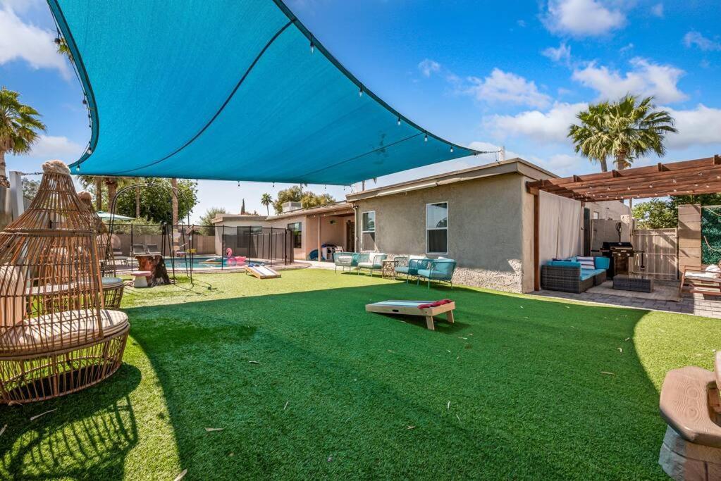 Ultimate Family Getaway W Heated Pool & Themed Holiday home
