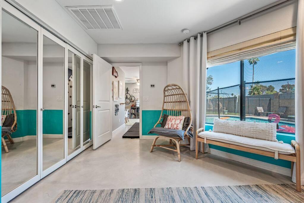 Ultimate Family Getaway W Heated Pool & Themed Holiday home *