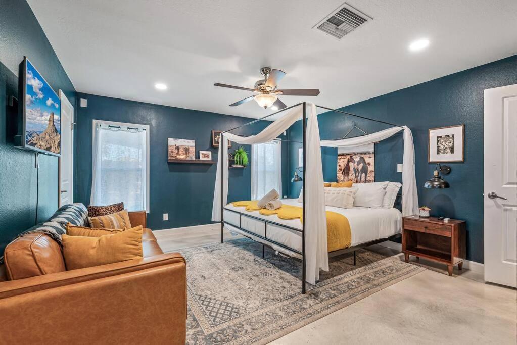 Ultimate Family Getaway W Heated Pool & Themed Holiday home