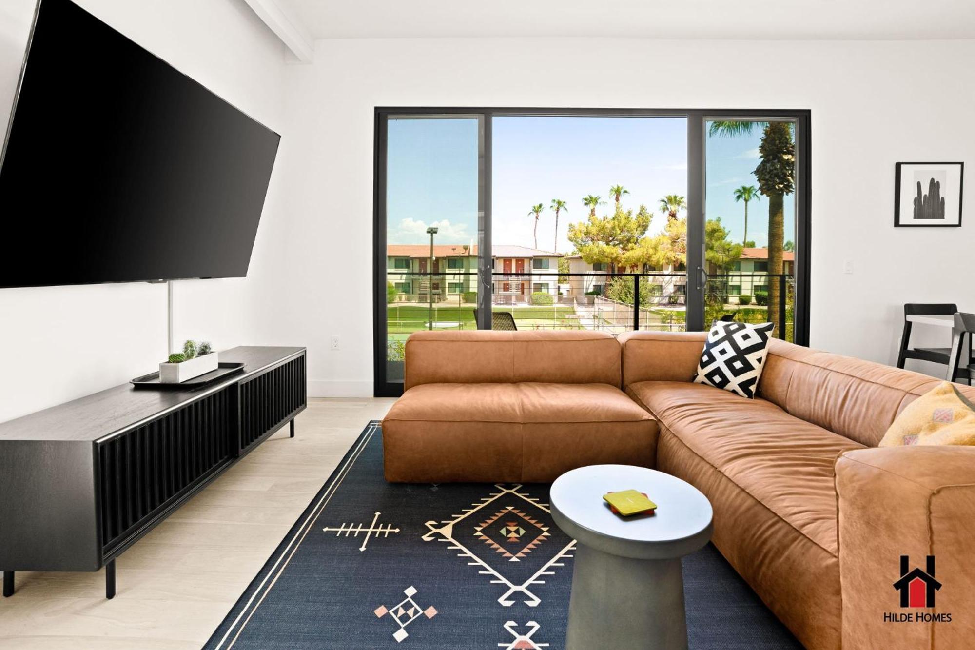 Townhome, Private Roof Terrace, Office, Garage Holiday home